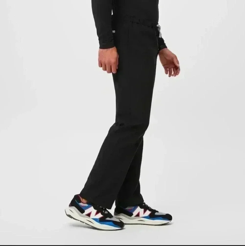 Figs men's black scrub set (large top/medium bottoms)